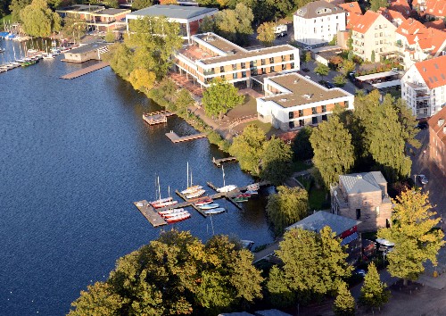 Jugendherberge Ratzeburg - Luftaufnahme - mit Segelschule